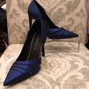 NWT Zara Blue Heels 38 (7.5-8)